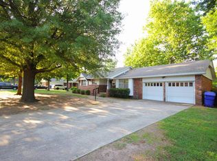 730 Willow Ln, Norman, OK 73072