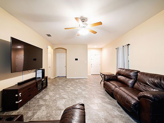 3rd image of 5514 Shorthorn Dr