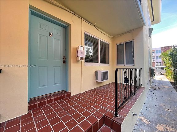 2nd image of 1135 Euclid Ave #102