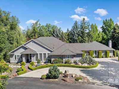 9070 W Woodglade Ln, Garden City, ID, 83714