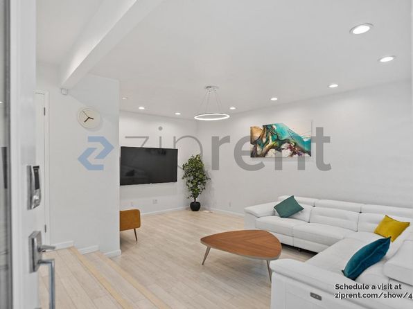 2262 Sharon Rd
