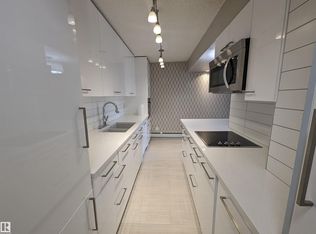 10140 115th St NW #105, Edmonton, AB T5K1T5