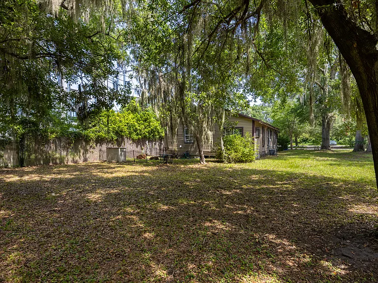 1113 NW 5th Ave — Photo 29