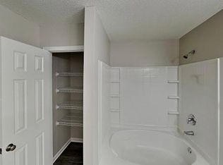 5004 Liberty Hall Cir, Winston Salem, NC 27106