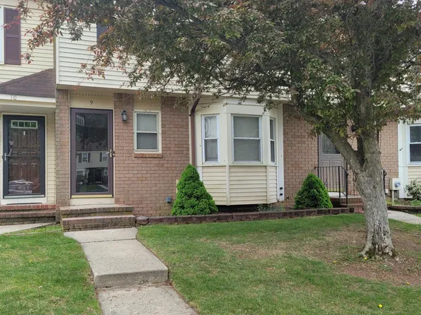 9 Fern Ct, Sayreville, NJ 08872