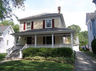 43 S Spring Ave, La Grange, IL 60525