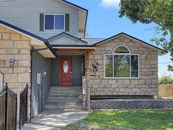 2nd image of 2817 Saratoga Trl