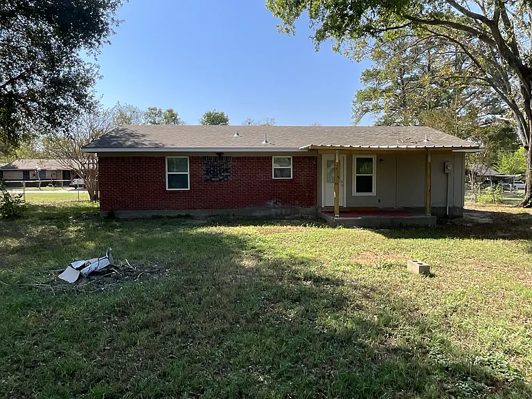 405 E Pine St — Photo 9