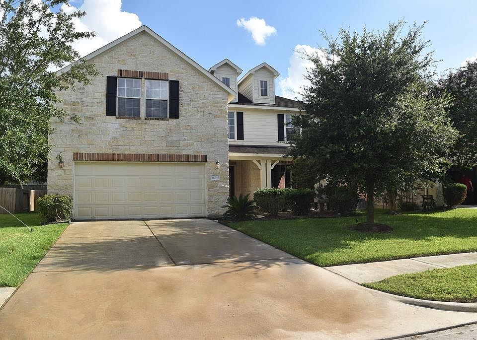 1st image of 11407 Maple Falls Dr