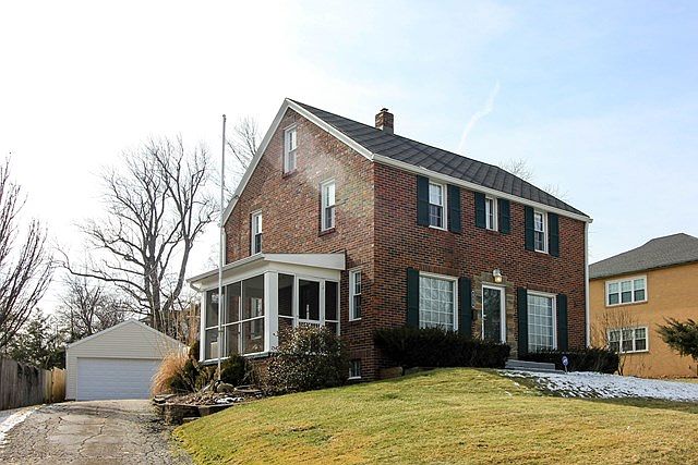1st image of 311 Townview Cir N