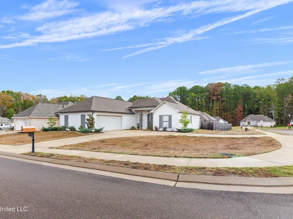 600 Hart Wood Ct, Pearl, MS 39208