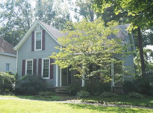 323 E 9th St, Mount Carmel, IL 62863