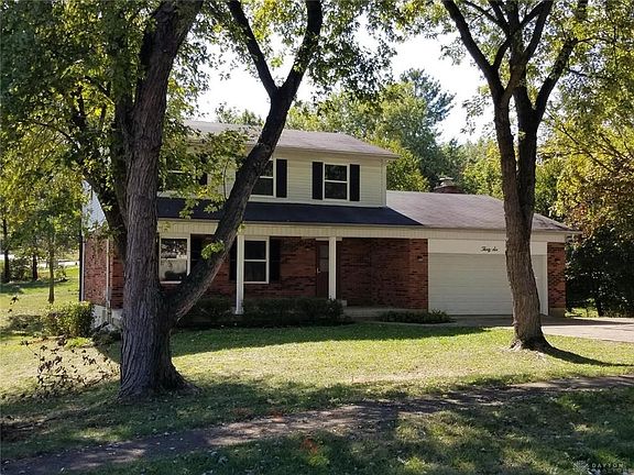 2nd image of 36 New Briton Cir