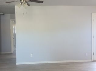 6206 NW Cedarwood Dr, Lawton, OK 73505