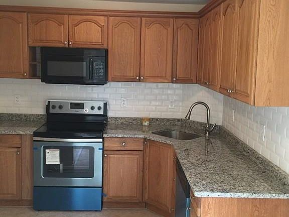 3rd image of 467 N Montello St