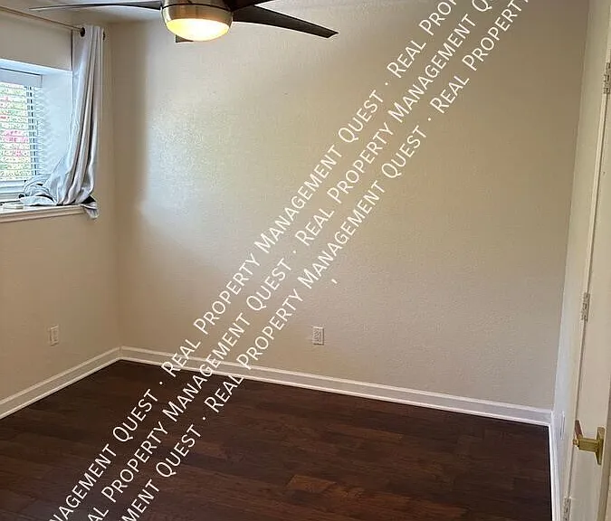 3948 Buena Vista St #105 — Photo 16