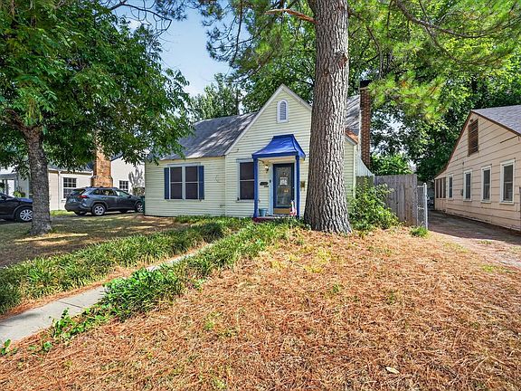3rd image of 2822 Marigold Ave