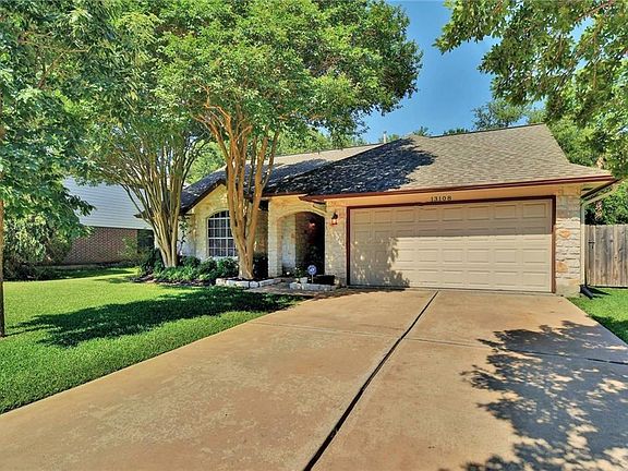 3rd image of 13108 Tamayo Dr