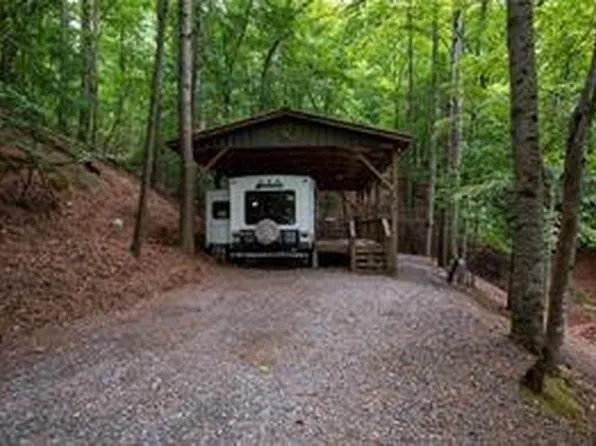 133 31st St, Ellijay, GA 30540