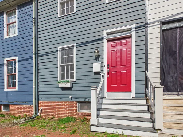 919 Grand St, Harrisburg, PA 17102