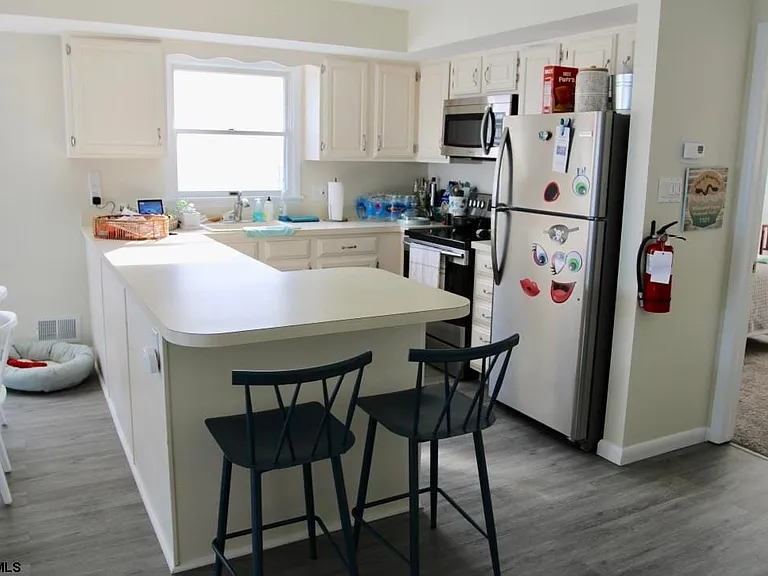 1101 E Shore Dr #D — Photo 7