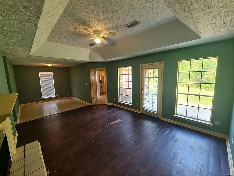 3661 Horseshoe Cir — Photo 2