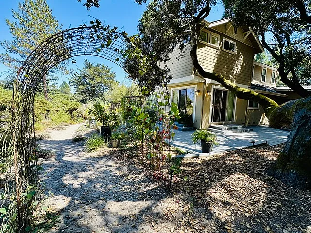 512 Lockewood Ln — Photo 25