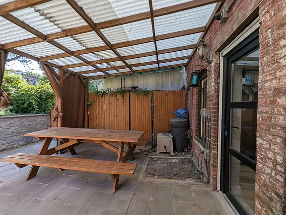 5th image of 868 Saint Johns Pl Floor 1