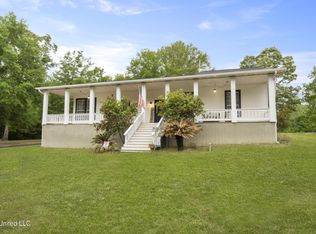 121 Ellis Hodge Rd, Lucedale, MS 39452