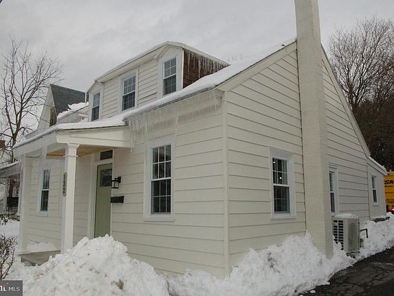 5th image of 132 Manor Ave