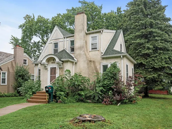 2716 Zenith Ave N, Robbinsdale, MN 55422