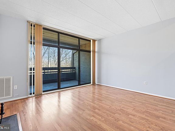 4th image of 11566 Rolling Green Ct APT 200