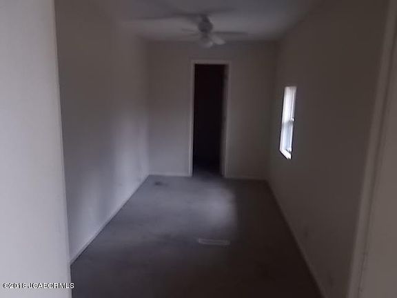3rd image of 1505 Glenstone Dr