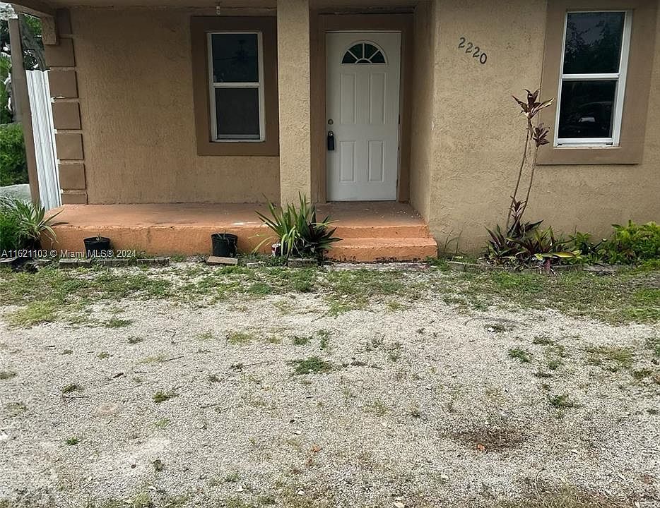 1st image of 2220 NW 152nd St