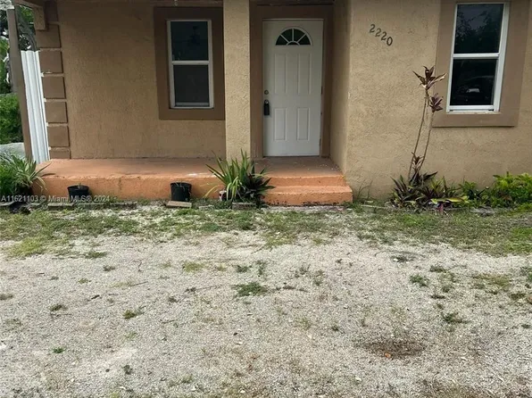 2220 NW 152nd St, Miami Gardens, FL 33054