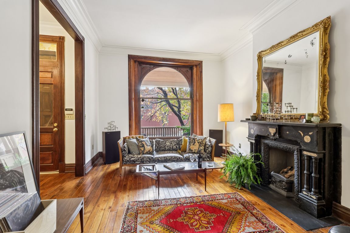 next background image