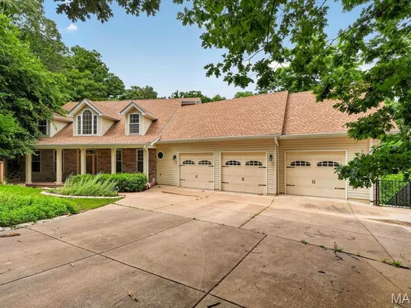 1549 Paradise Valley Dr, High Ridge, MO 63049