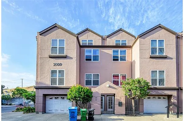 Building Photo - 103 Stoneridge Ln #2210