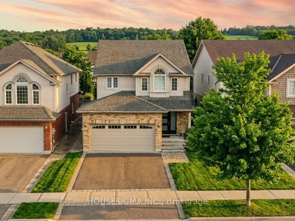 22 Highlands Cres, Collingwood, ON L9Y 5H3