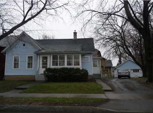 948 Blossom Rd, Rochester, NY 14610