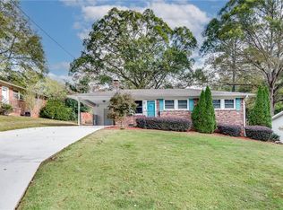 1126 Greenbriar Cir, Decatur, GA 30033