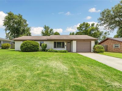 1208 NE 3rd St, Bentonville, AR, 72712