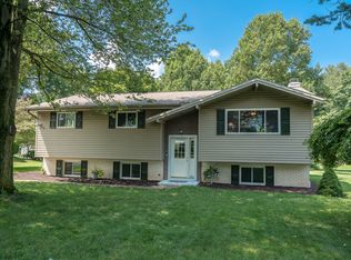 1337 Roush Rd, Hummelstown, PA 17036