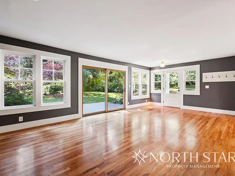 7617 NW Skyline Blvd — Photo 2