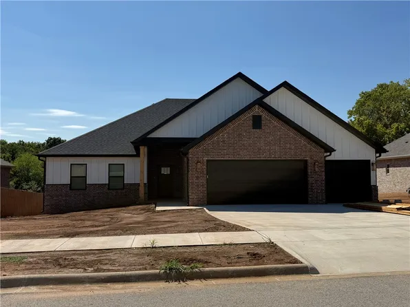 91 W Watson Ln, Farmington, AR 72730