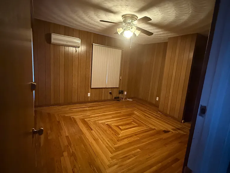 880 Logee St #1 — Photo 4