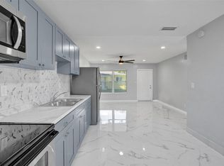 260 NE 41st St, Oakland Park, FL 33334