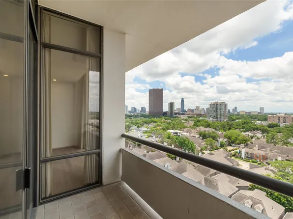 1111 Bering Dr Unit 1202, Houston, TX 77057