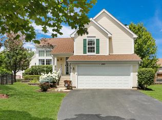 1560 Portsmouth Ct, Grayslake, IL
