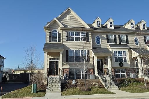 1st image of 1 Melrose Ct Unit 1